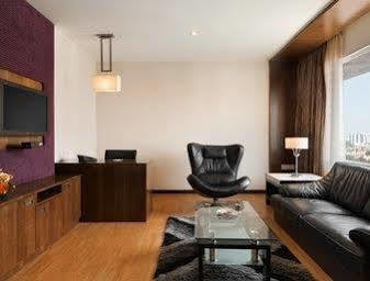 होटल Ramada 4*